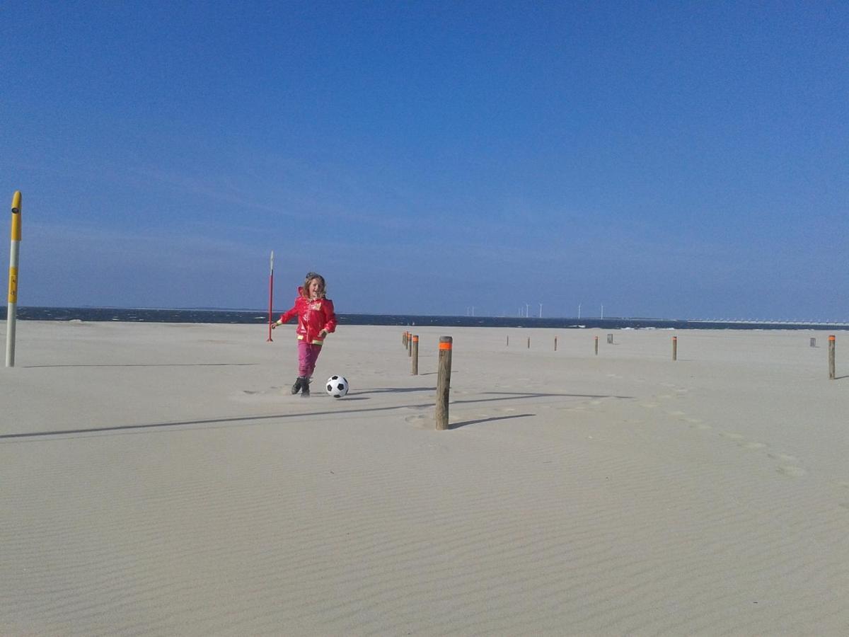 Comfortabel Vakantiehuis Aan Zee En Meer ! 캄퍼란트 외부 사진